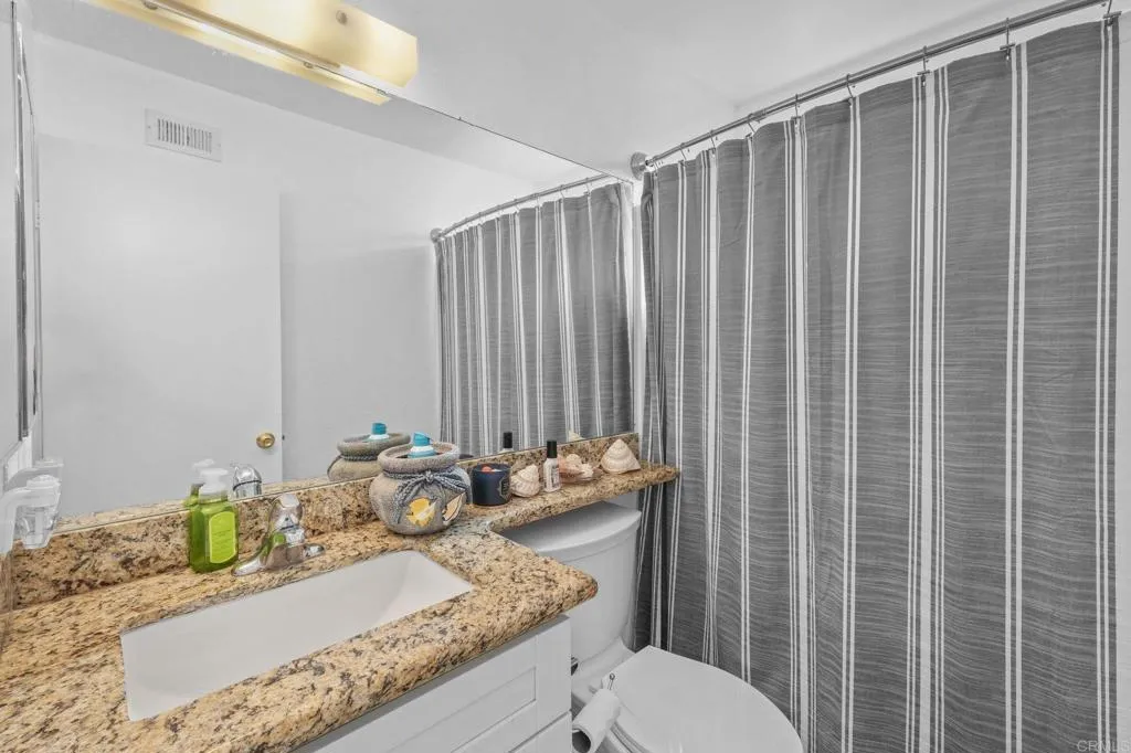 https://cdn.realtyfeed.com/cdn/127/306625338/640f79b8b551109114961c100fe805fe.webp