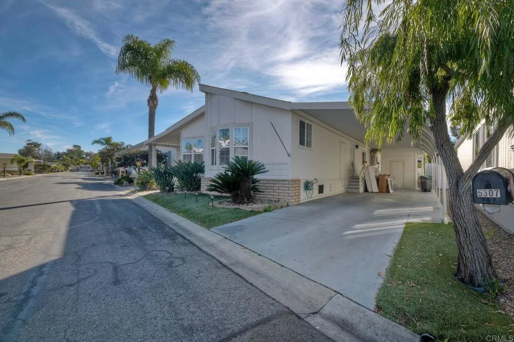 https://cdn.realtyfeed.com/cdn/127/306625339/9534e3e5f42d4a5cf9cf9de343a19c23.webp