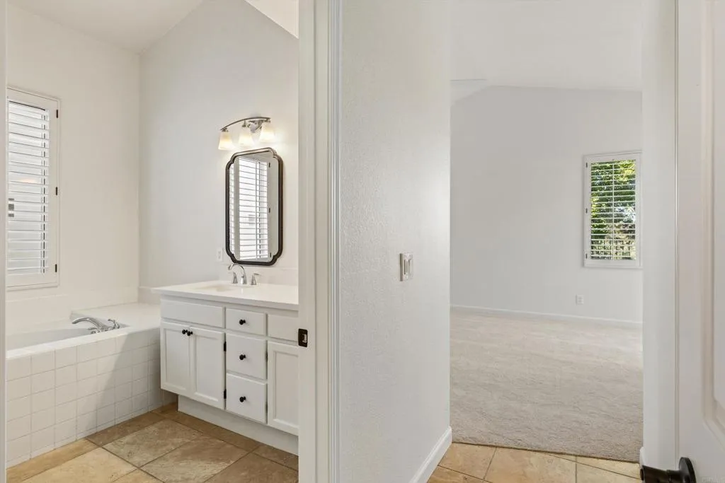https://cdn.realtyfeed.com/cdn/127/306625340/74ba762912a27cb55b2549f9b733b529.webp