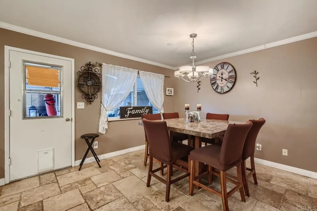 https://cdn.realtyfeed.com/cdn/127/306625341/685eb2d9c35d5624948b626f40b296a1.webp