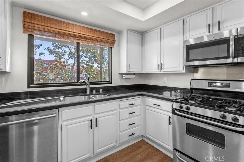 935 Main Street Unit 202, El Segundo, CA 90245 - Photo 2 of 30, El Segundo, CA