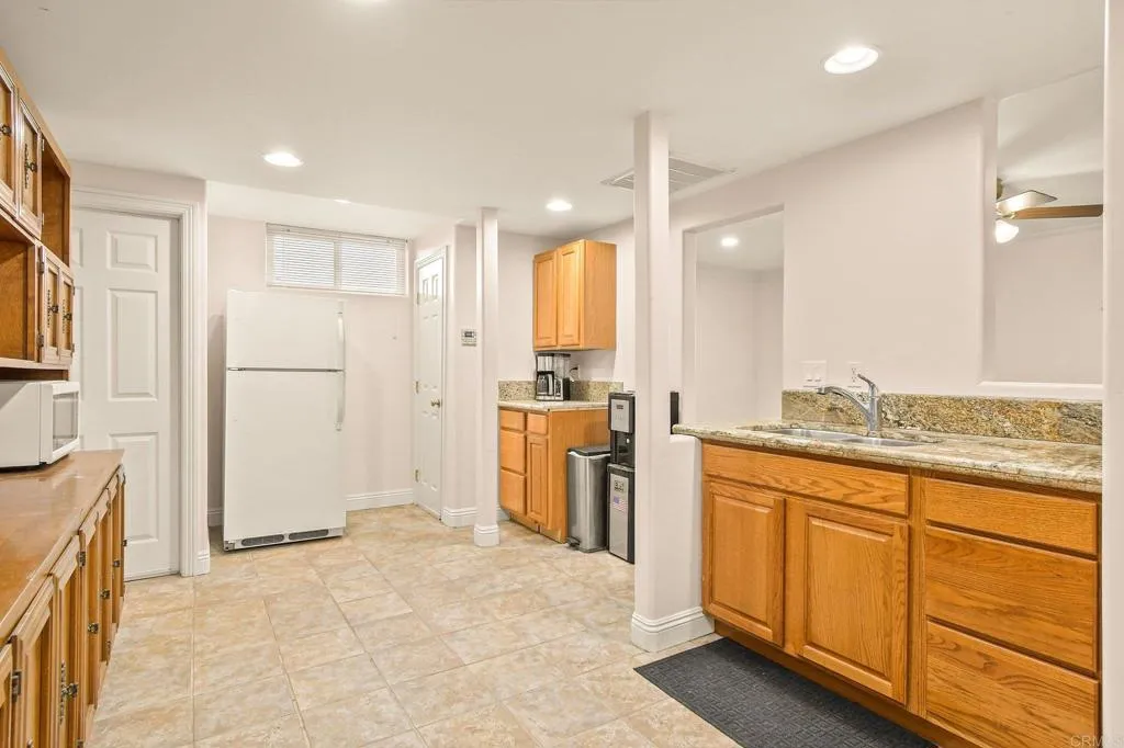 https://cdn.realtyfeed.com/cdn/127/306625402/1086d77db434e6683db5610309e6b37e.webp