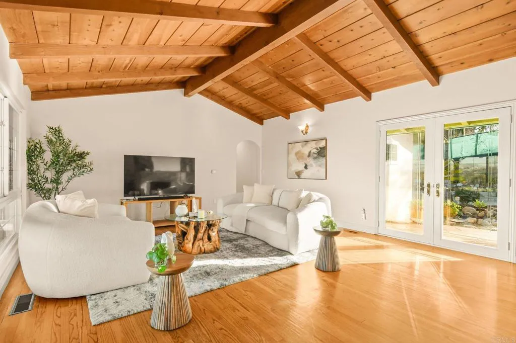 https://cdn.realtyfeed.com/cdn/127/306625402/a819530aed14bfb9ac740599961d838e.webp