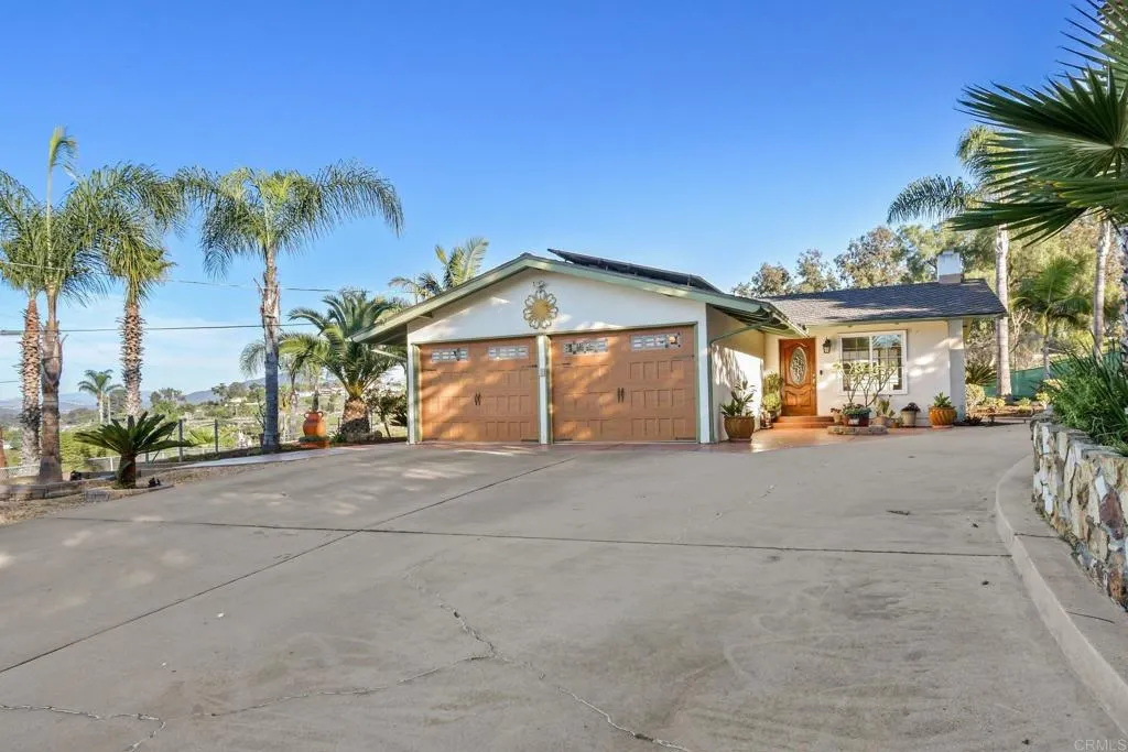https://cdn.realtyfeed.com/cdn/127/306625402/df0244e3ea81661a319bff96e365bc5b.webp