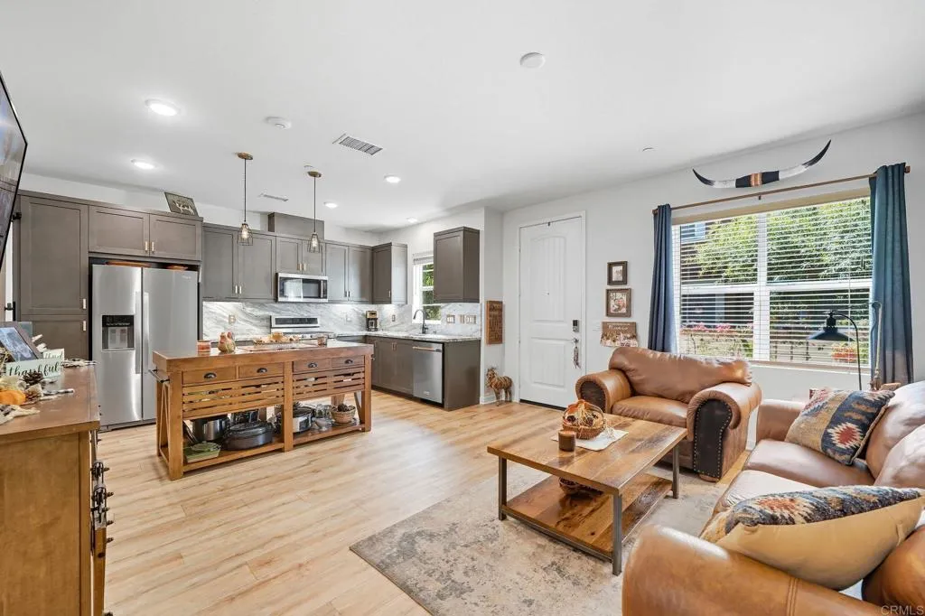 Photo #1: NDP2600687 Listing: Photo #1