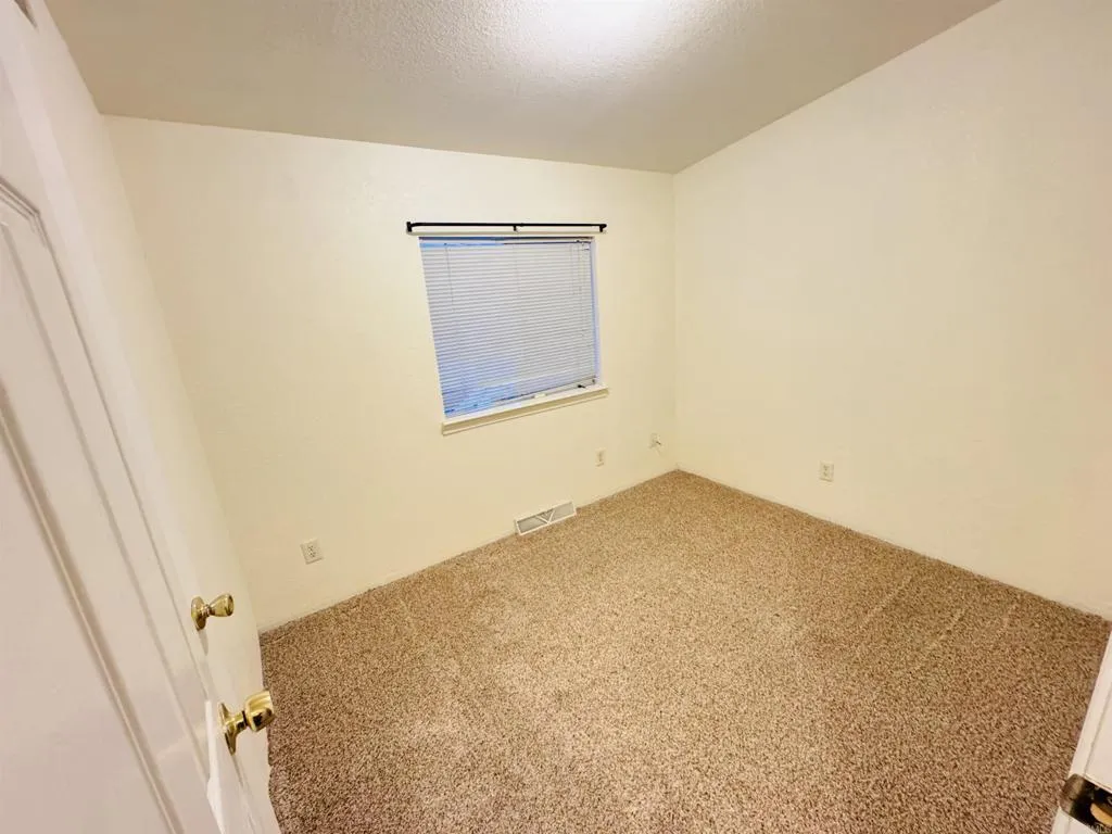 https://cdn.realtyfeed.com/cdn/127/306625449/bdc01be57306a2288f6f7440a6f9deb8.webp