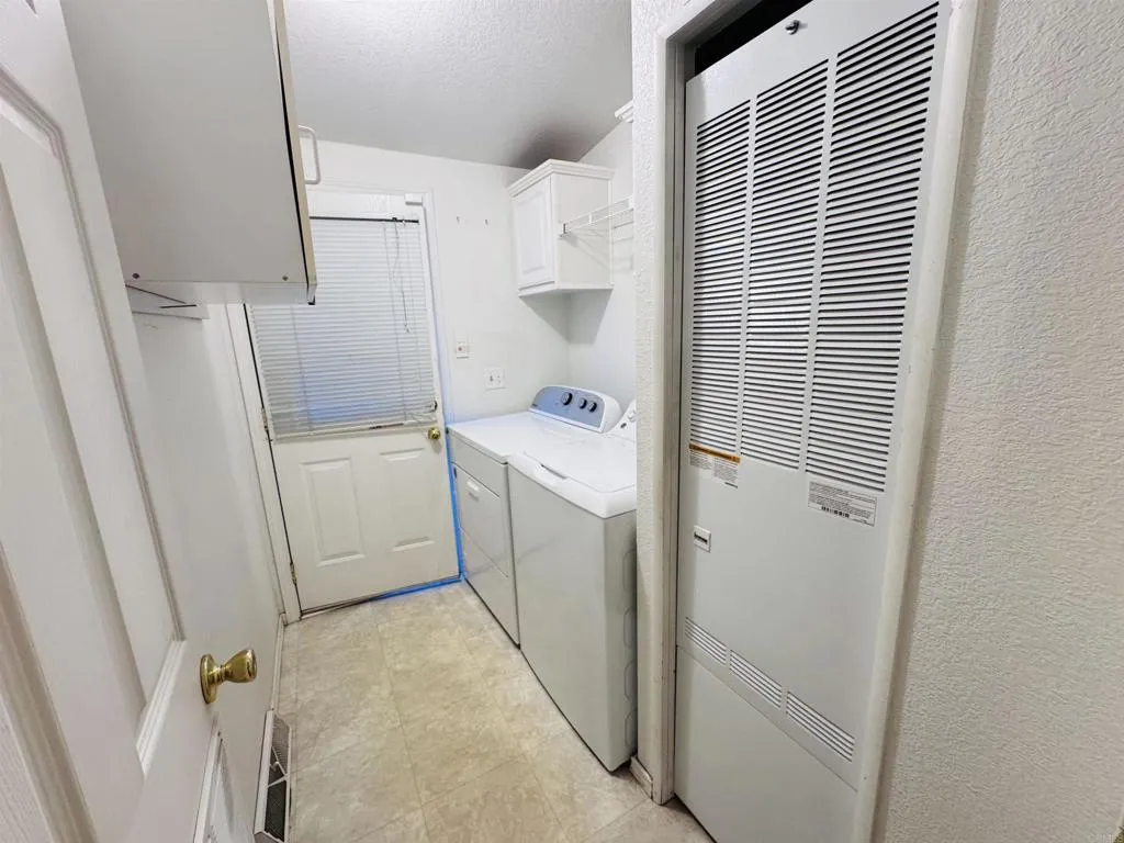 https://cdn.realtyfeed.com/cdn/127/306625449/d5dc1904c2384f28b703e0d3362ae3de.webp