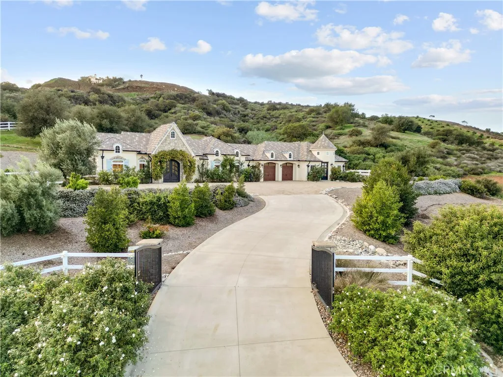 39851 Paseo Chaparro, Murrieta, CA 92562 - Photo 2 of 69, Murrieta, CA