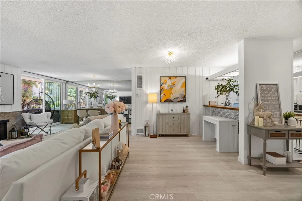 6315 Green Valley, Culver City, CA 90230