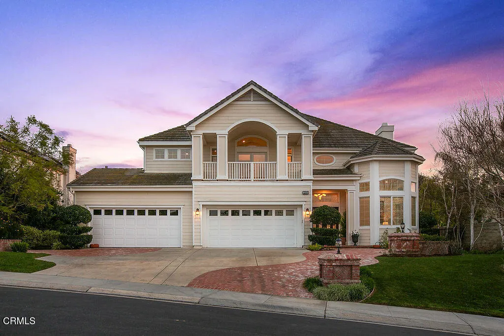 listing main picture