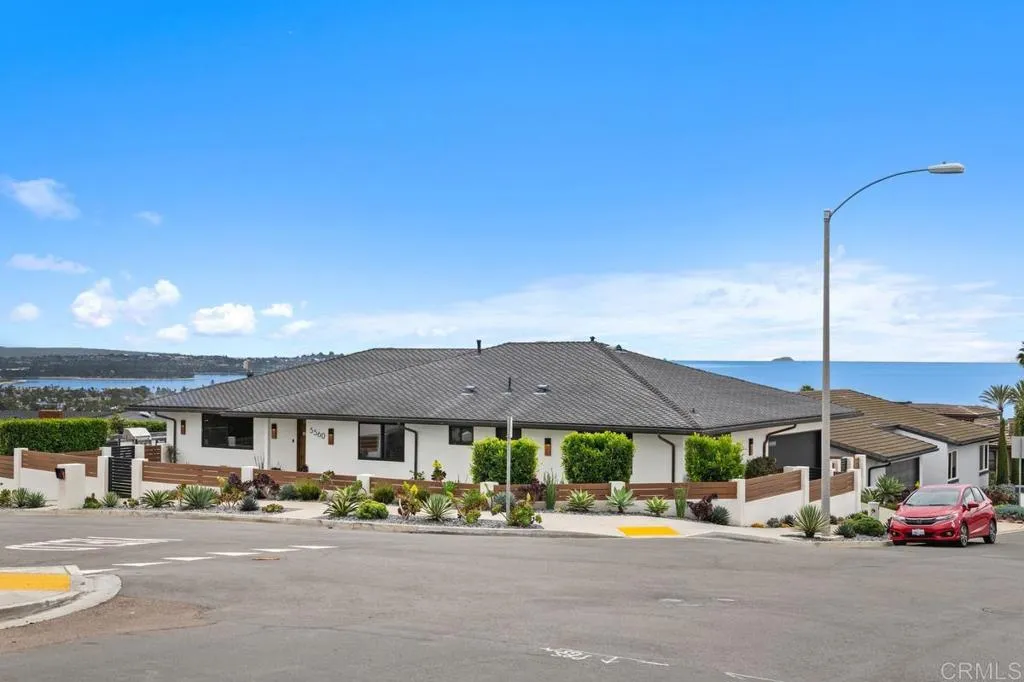 https://cdn.realtyfeed.com/cdn/127/306625582/5c867630f33e2b12c58919de26e2e479.webp