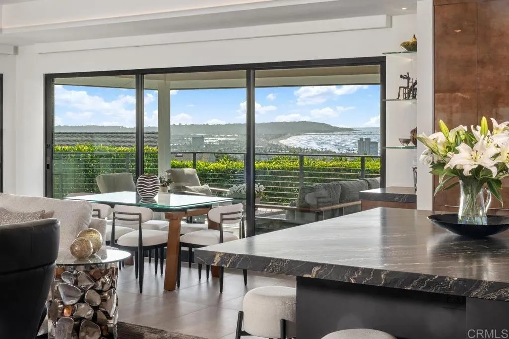 https://cdn.realtyfeed.com/cdn/127/306625582/75ed3368bc7841eb1c283a5014800bc2.webp
