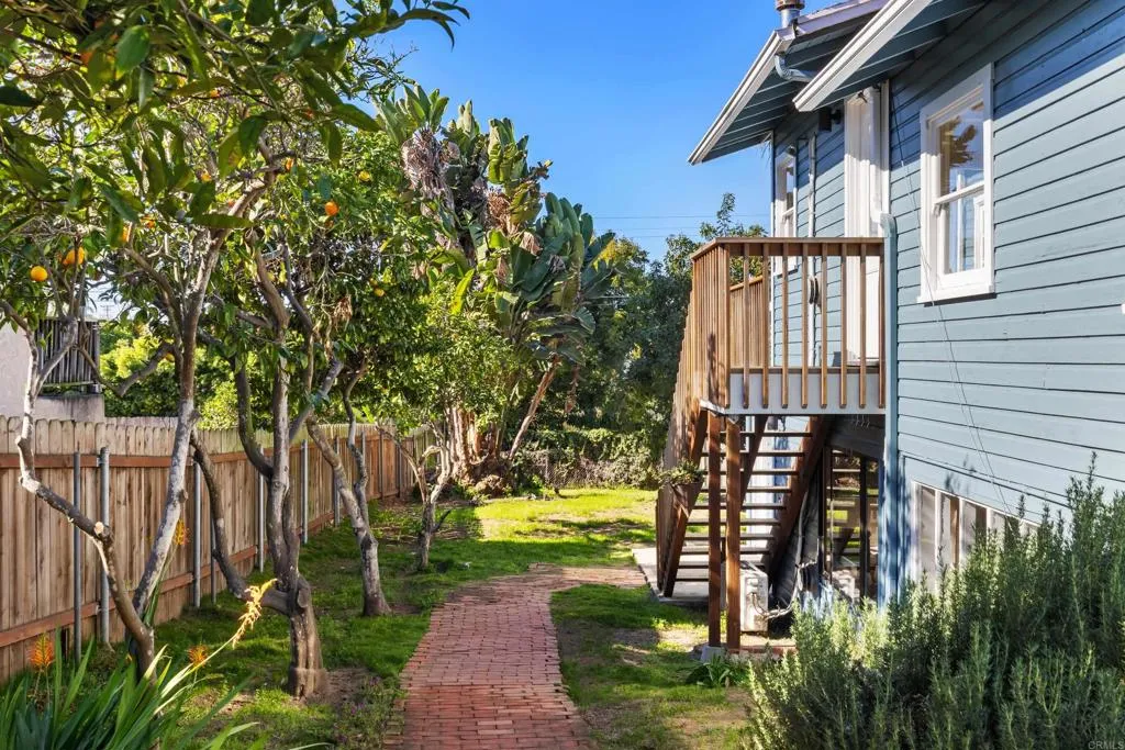 https://cdn.realtyfeed.com/cdn/127/306625601/476c041c4ad25394a423cc49ac4b3c83.webp