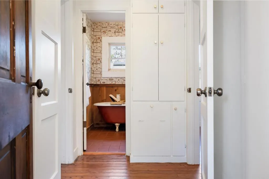 https://cdn.realtyfeed.com/cdn/127/306625601/fd9350fcee0391b34d3a81a38a400f44.webp