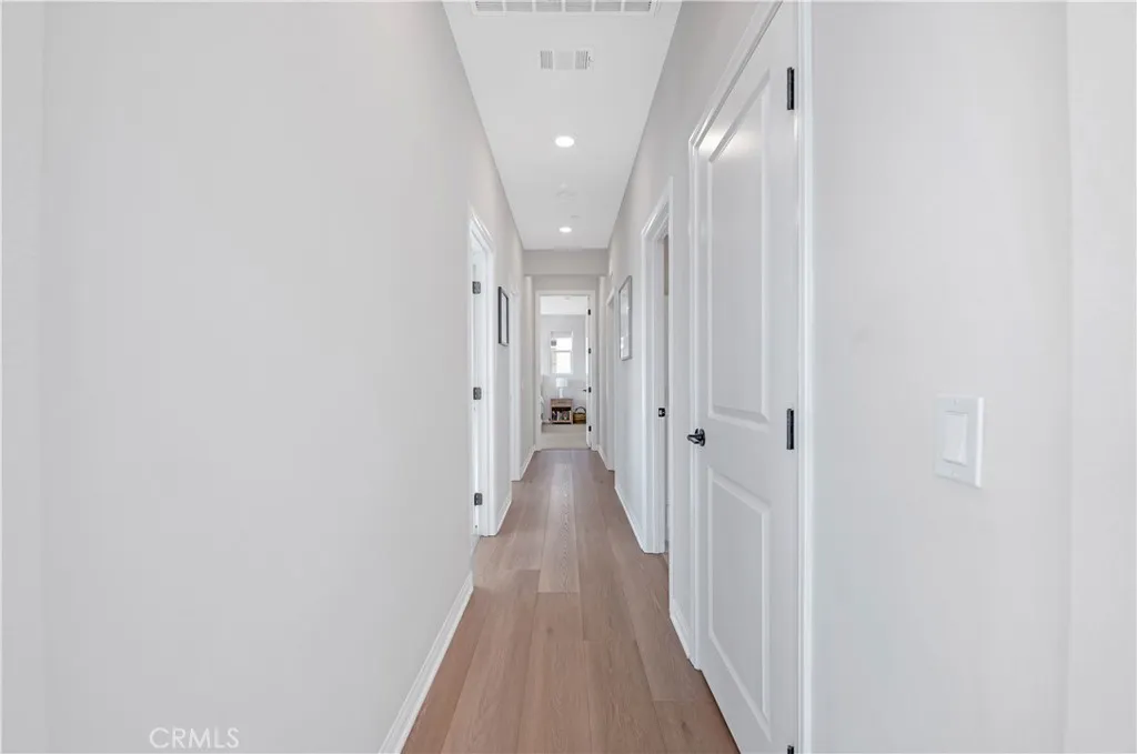 https://cdn.realtyfeed.com/cdn/127/306625608/099b24765293a52d909709fd9eeffb2e.webp