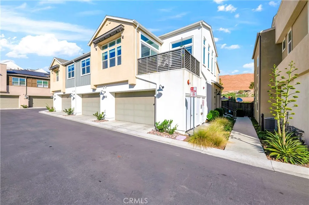 https://cdn.realtyfeed.com/cdn/127/306625608/8bd65d1e88ec93c78d655e1fe7cb83c1.webp