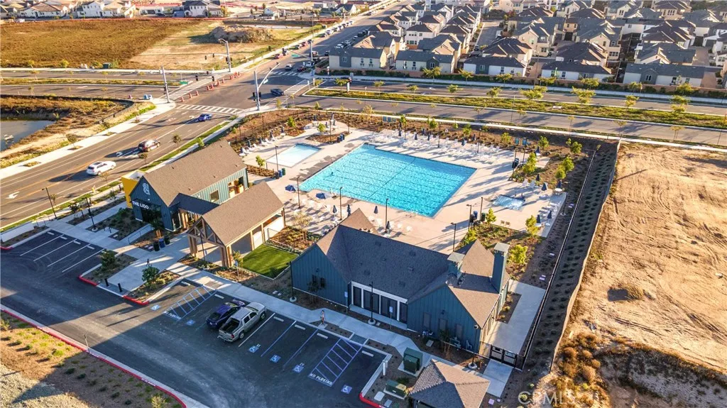 https://cdn.realtyfeed.com/cdn/127/306625608/9d0543c7ba6263f24f738574fe0fc664.webp