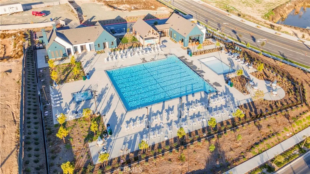https://cdn.realtyfeed.com/cdn/127/306625608/ce189a0e00511d2338472fbf92c050e9.webp