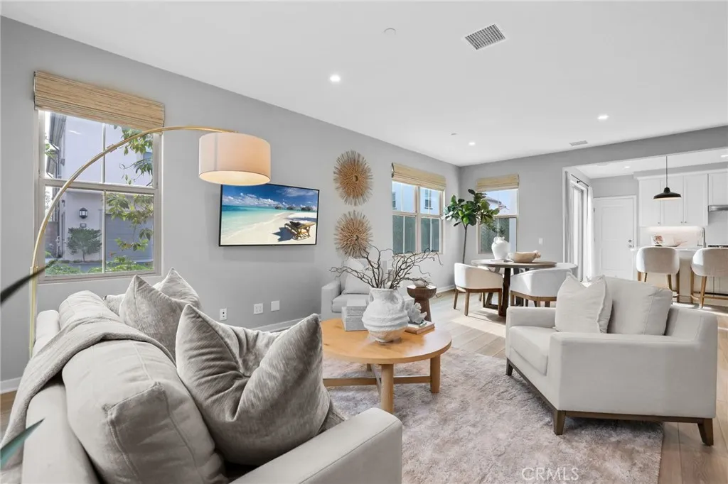 152 Newburry, Irvine, CA 92618 - Photo 3 of 33, Irvine, CA