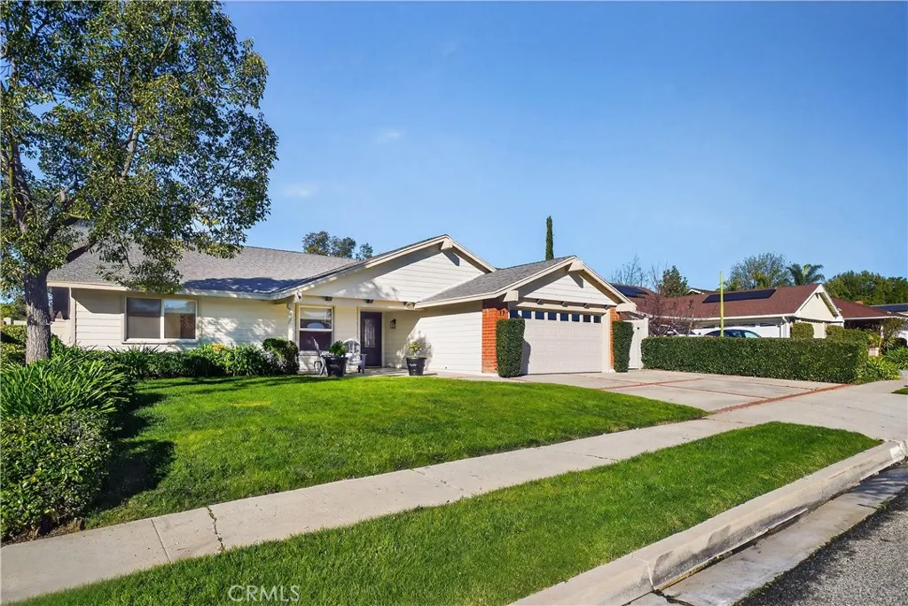 17 Pinewood Avenue, Oak Park, CA 91377 - Photo 4 of 73, Oak Park, CA