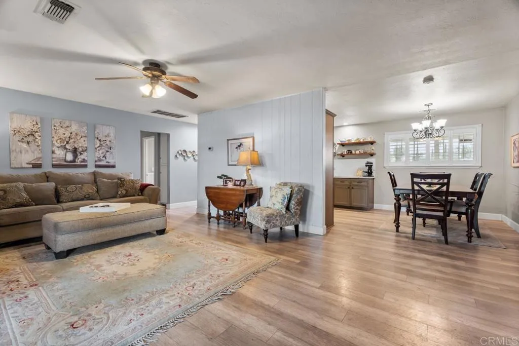 https://cdn.realtyfeed.com/cdn/127/306625690/3f7f425af68a7b901b067fc0324dddef.webp