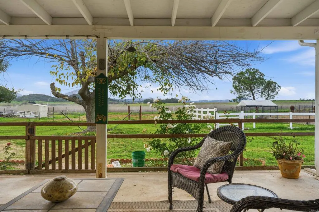 https://cdn.realtyfeed.com/cdn/127/306625690/6cc165d2531a374fa213b9a607800d11.webp