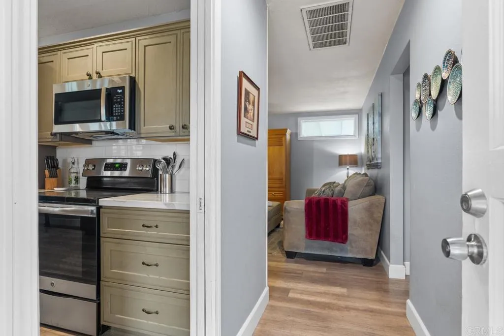 https://cdn.realtyfeed.com/cdn/127/306625690/d877c1a024af575ac43f77dbc1c56642.webp