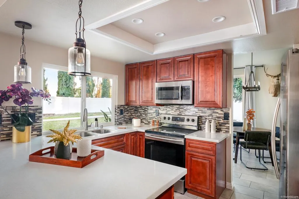 https://cdn.realtyfeed.com/cdn/127/306625724/c9f735ceb304832bad9ec8b660f1d5e1.webp