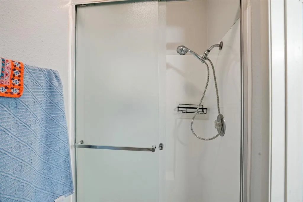 Photo #38: NDP2600696 Listing: Photo #38