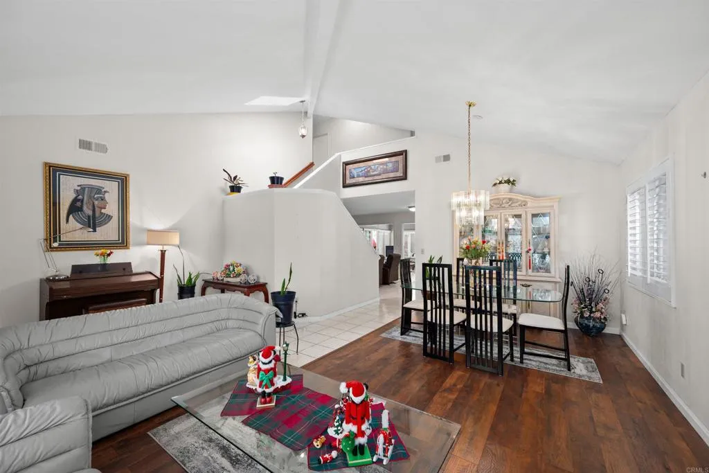 https://cdn.realtyfeed.com/cdn/127/306625785/09f11dd30a7369d7a32093e1bd8b0c48.webp