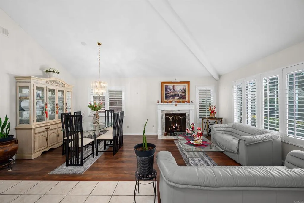 https://cdn.realtyfeed.com/cdn/127/306625785/1687a1a6d559ebc6906ca89012f52b44.webp