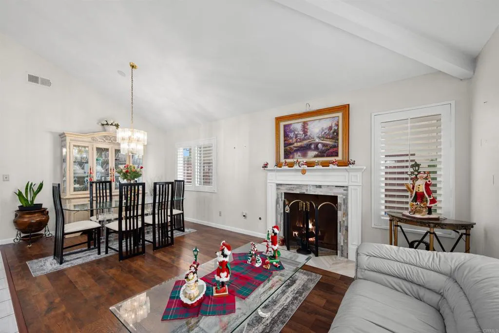 https://cdn.realtyfeed.com/cdn/127/306625785/587251ae9818374a981547a93310ced6.webp