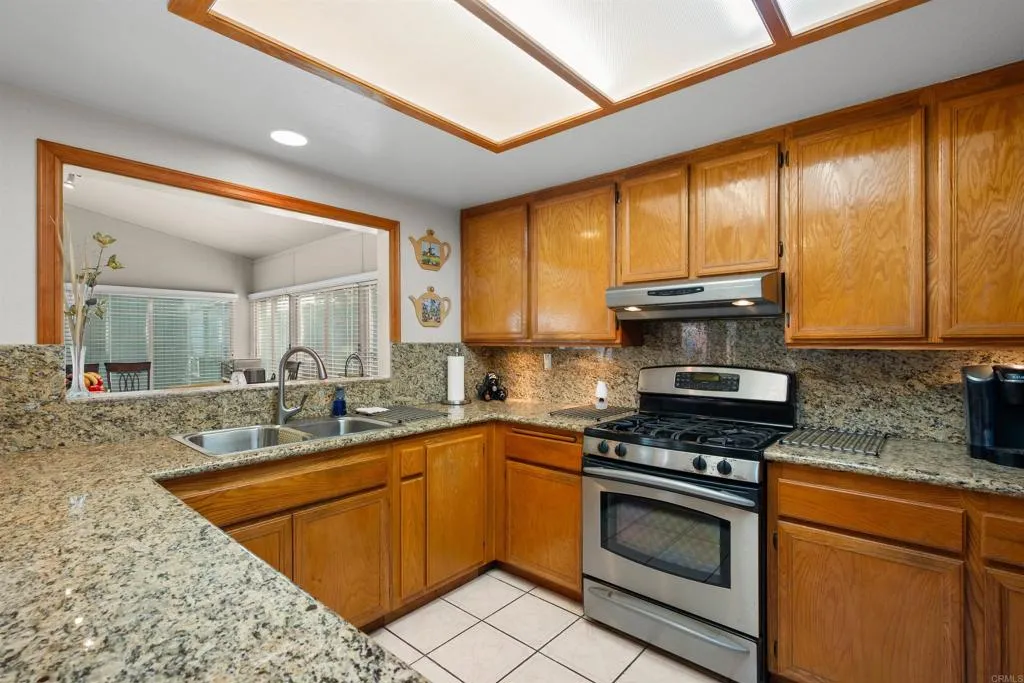 https://cdn.realtyfeed.com/cdn/127/306625785/9efc031af35bf8830f3355500d107610.webp