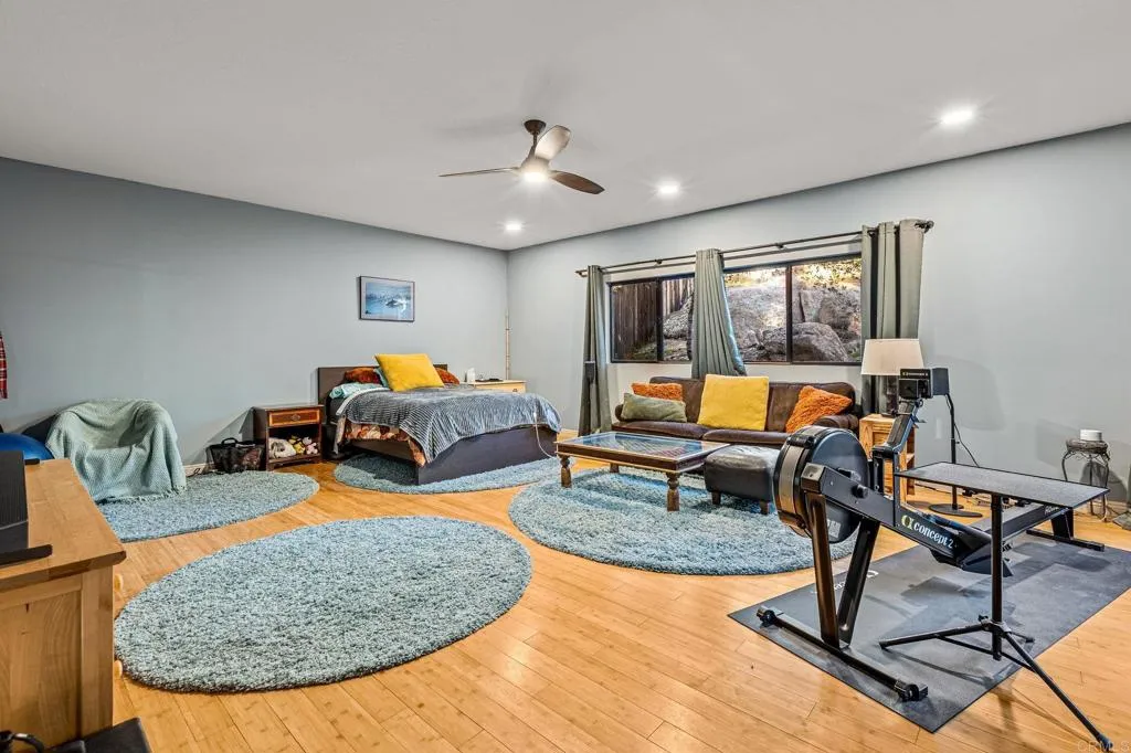 https://cdn.realtyfeed.com/cdn/127/306625827/21f3212be66dd196d44192dac88f4c12.webp
