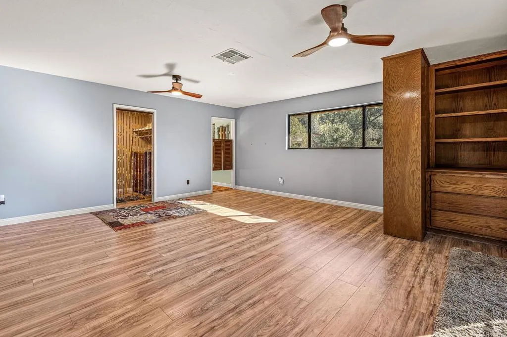 https://cdn.realtyfeed.com/cdn/127/306625827/280650982887a0957f35abd8cce0730f.webp