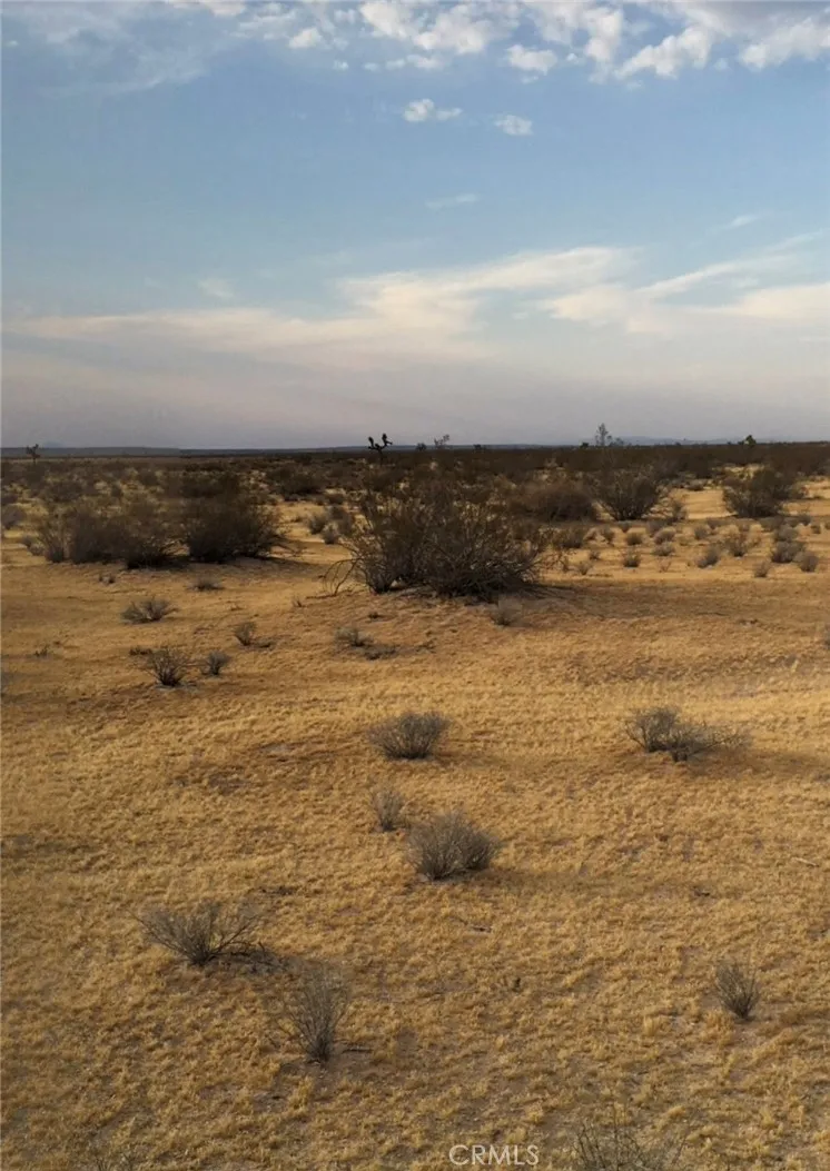 0 Hills, Adelanto, CA 92301 - Main photo, Adelanto, CA