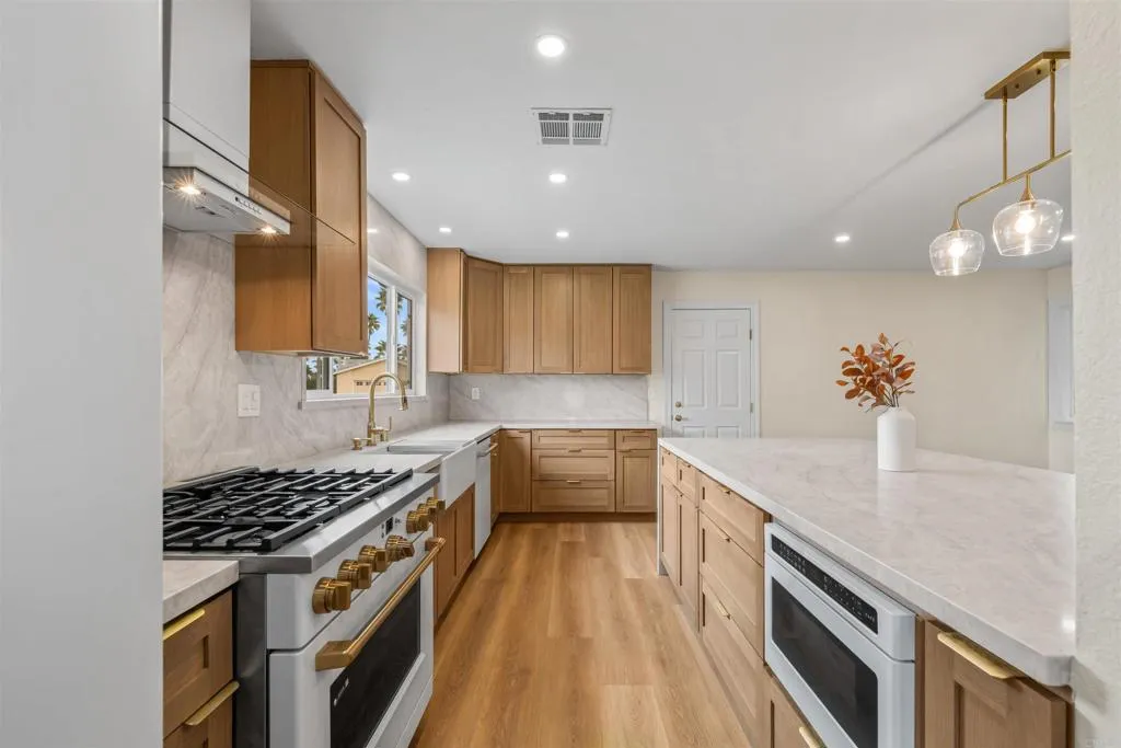 https://cdn.realtyfeed.com/cdn/127/306625870/9001004c94195502b6bf2027c158ed92.webp
