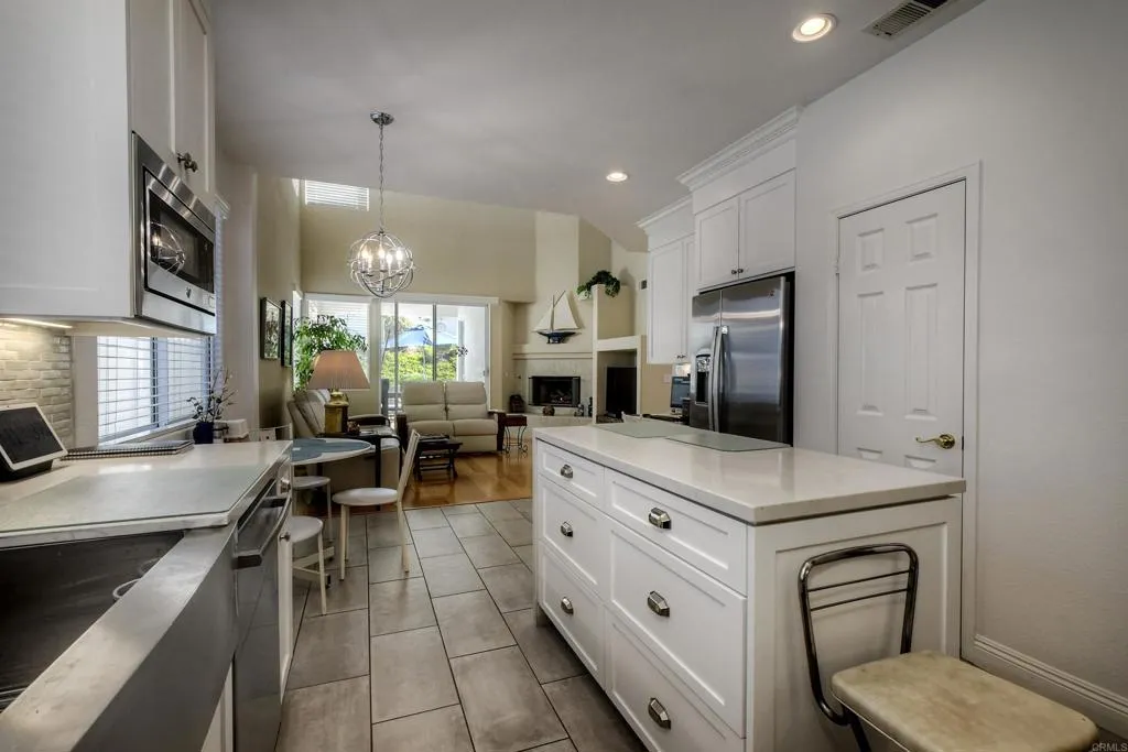 https://cdn.realtyfeed.com/cdn/127/306625873/281c2c9265f338f52072784dc9c61a6a.webp