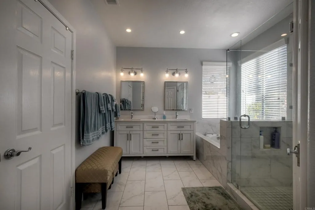 https://cdn.realtyfeed.com/cdn/127/306625873/51be68c39594566cb8eb9868237e7919.webp