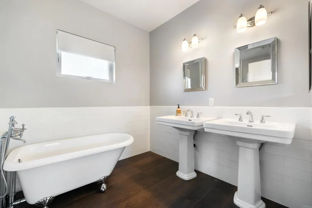 https://cdn.realtyfeed.com/cdn/127/306625878/87dd966409278dddedfce288a1439d97.webp