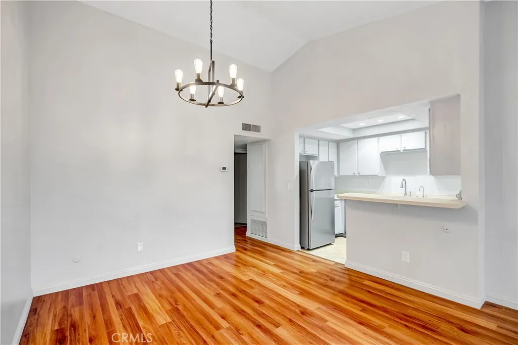 7308 Corbin Avenue Unit G, Reseda, CA 91335 - Photo 4 of 24, Reseda, CA