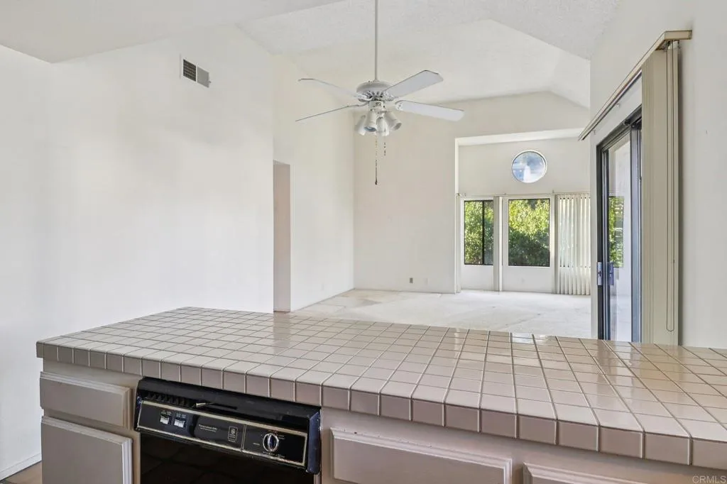 Photo #11: NDP2600702 Listing: Photo #11