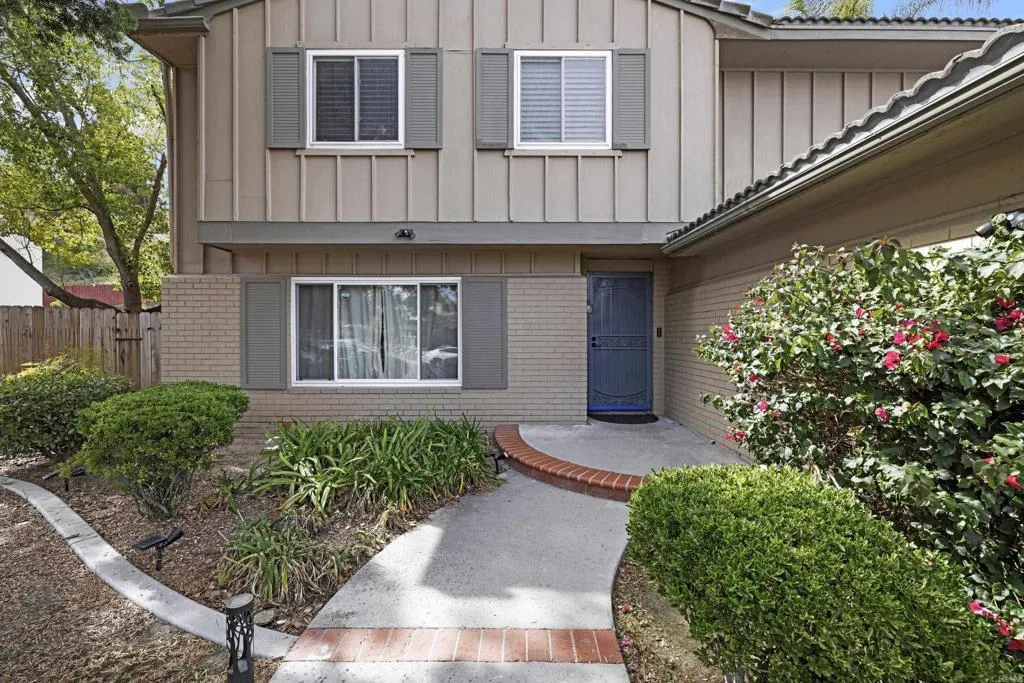 https://cdn.realtyfeed.com/cdn/127/306625970/0b57b18d8934f08ce825917dec0d609a.webp