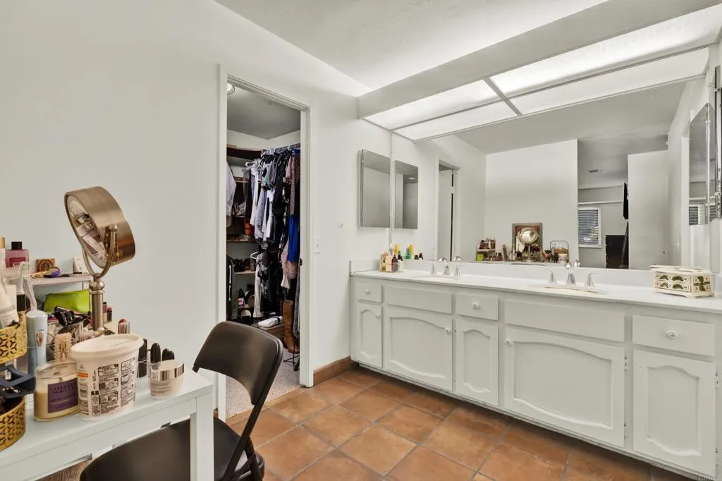https://cdn.realtyfeed.com/cdn/127/306625970/340f13ee946fa1fe420fd9e615827e6f.webp
