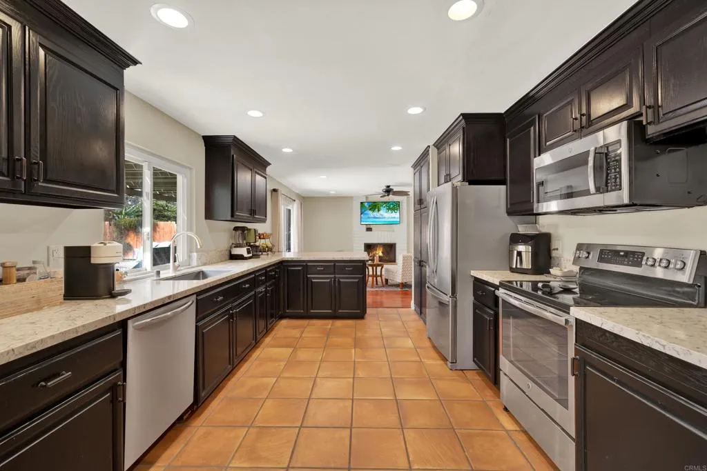 https://cdn.realtyfeed.com/cdn/127/306625970/4624fa553850a5f438726125befe7840.webp