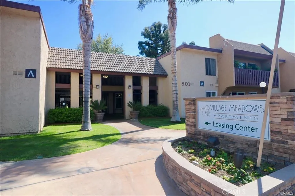 801 S Lyon Street Unit A112, Santa Ana, CA 92705 - Photo 2 of 11, Santa Ana, CA