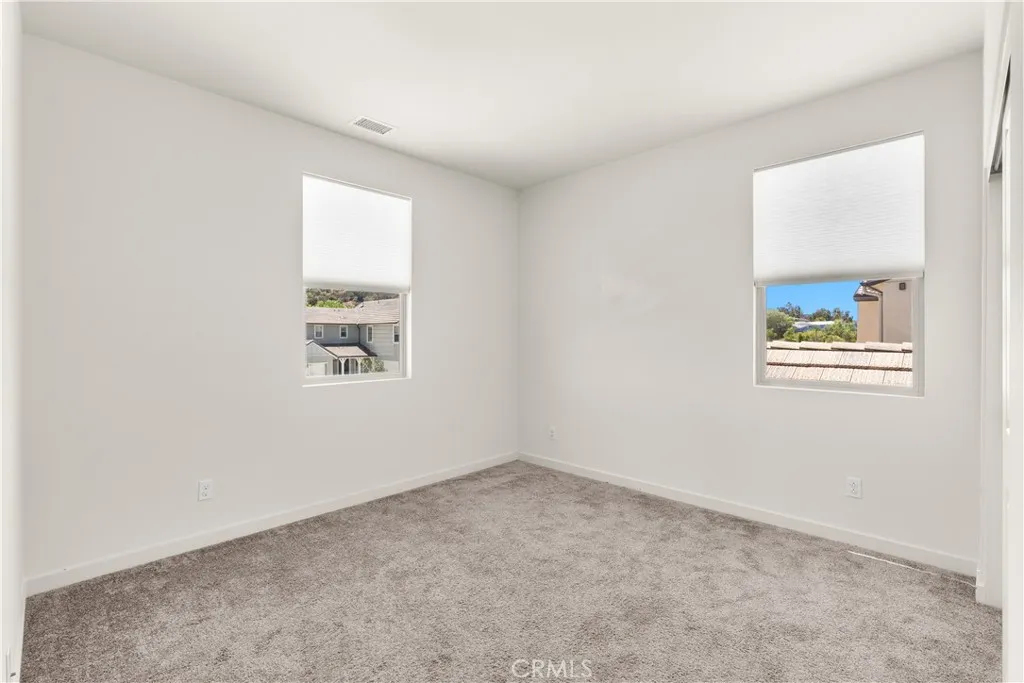 https://cdn.realtyfeed.com/cdn/127/306625988/1723ef7cf2b3084c2a31f14c1e1cdad6.webp