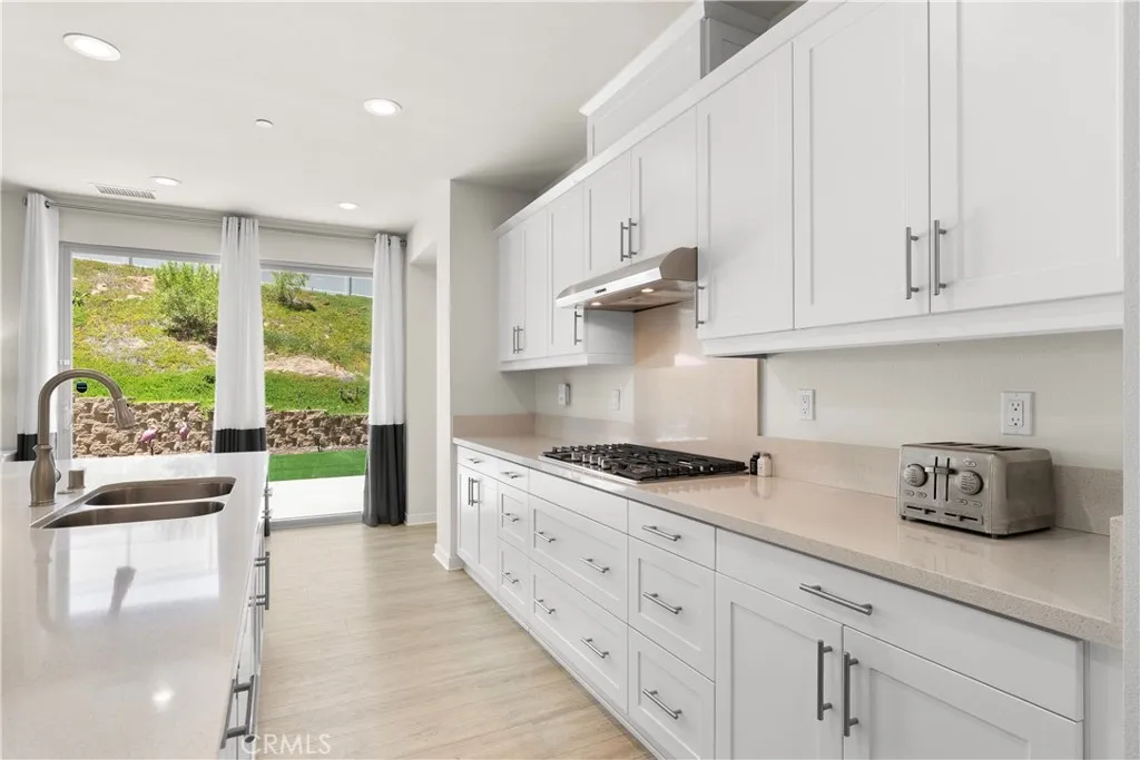https://cdn.realtyfeed.com/cdn/127/306625988/723fa148aaee81a181482a4ed47fbcb2.webp
