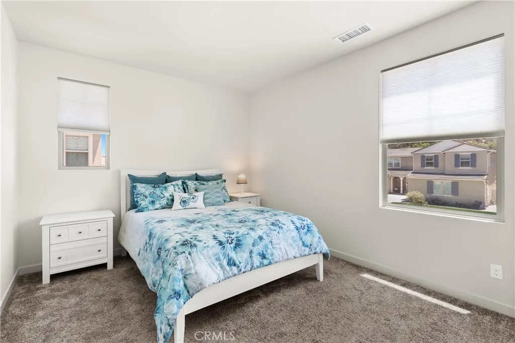 https://cdn.realtyfeed.com/cdn/127/306625988/bed2d2dce5e9dc11ebda9492204421e6.webp