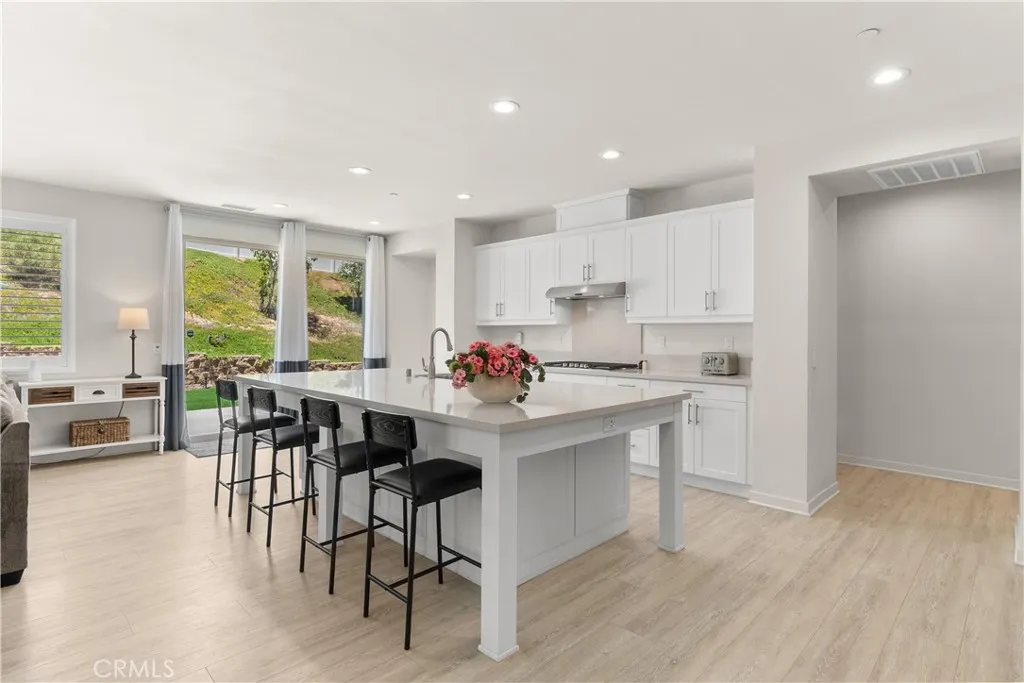https://cdn.realtyfeed.com/cdn/127/306625988/fcca4615e304705c6d86acc3ea5733dd.webp